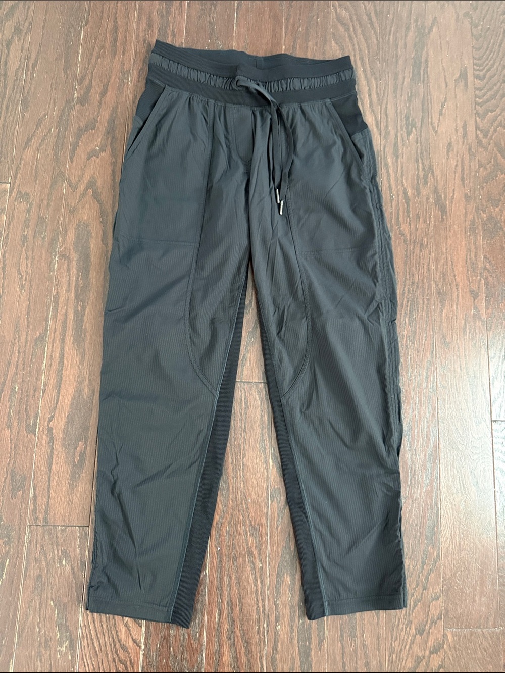 Lululemon Black Drawstring Active Pants Size 4